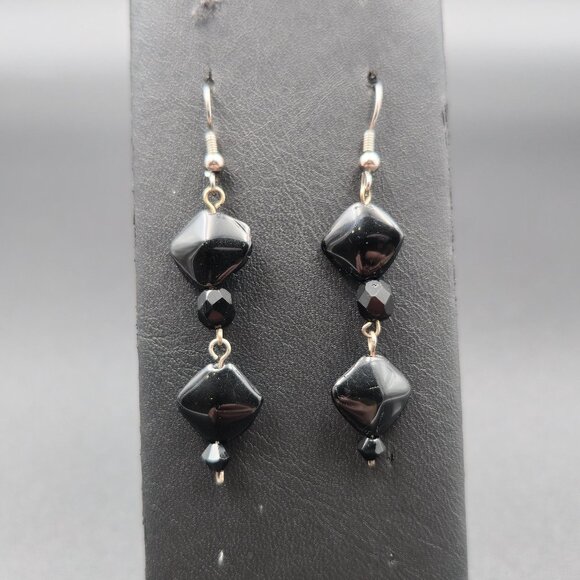 Silver Plated Black Stone Handmade Dangle Earrings A6313 - Picture 1 of 5